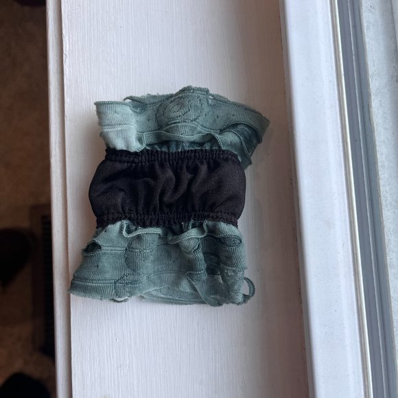 Adult Medium Dance top "shipwrecked" headband/wrist accessories - Picture 3 of 3